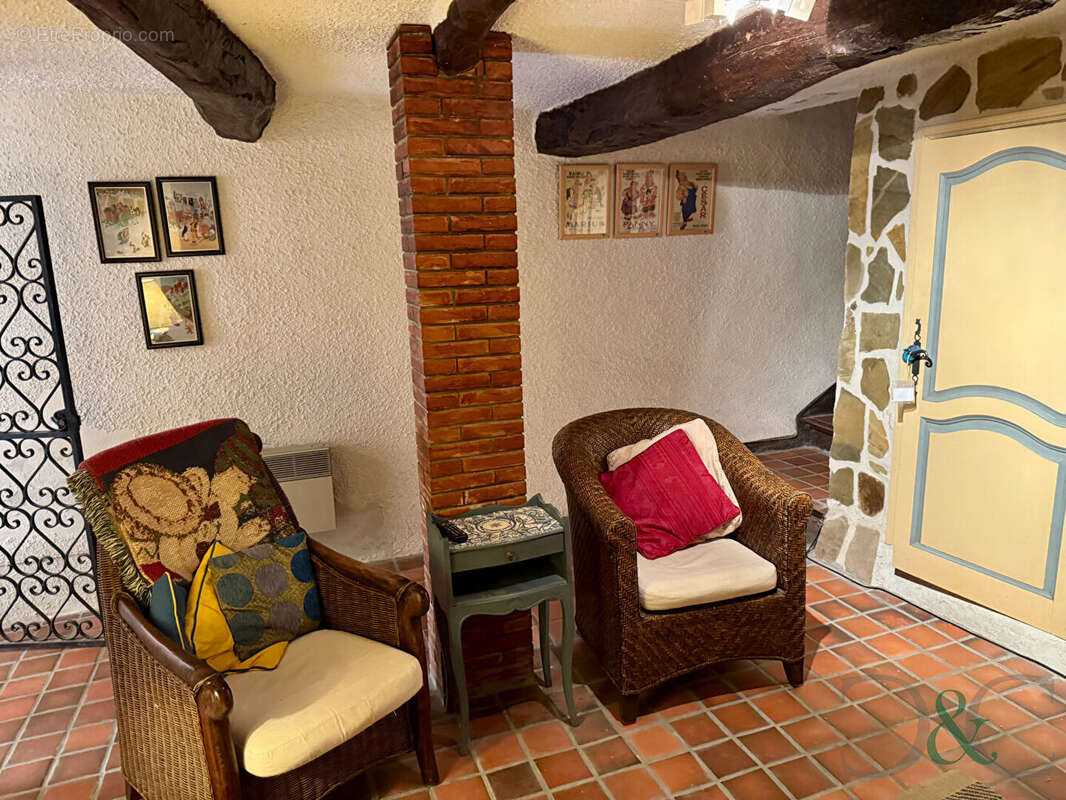 Maison à BORMES-LES-MIMOSAS