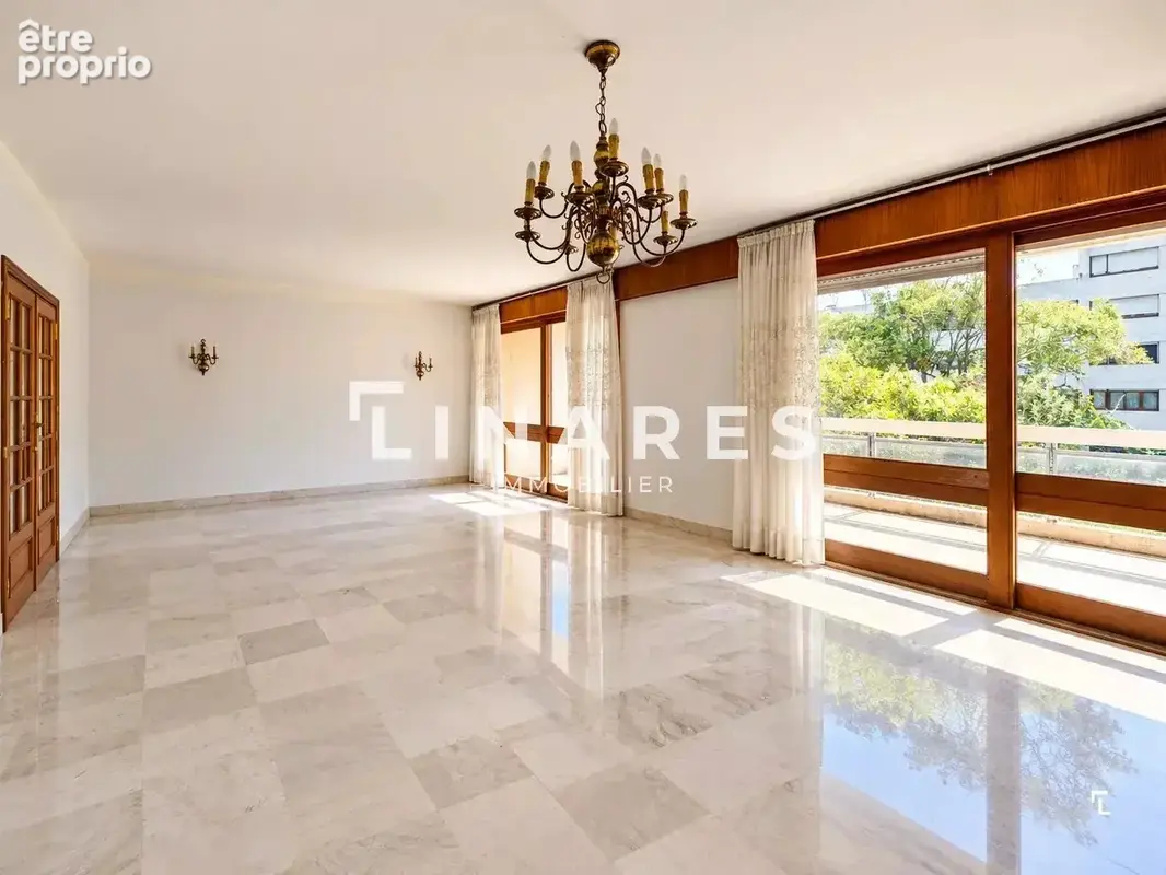LE TAMARIS - Appartement T4 de 130 m2 - Terrasse - Garage -13100 AIX - photo 3