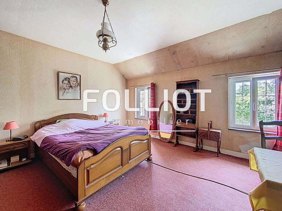 Maison à SAINT-PIERRE-D&#039;ARTHEGLISE