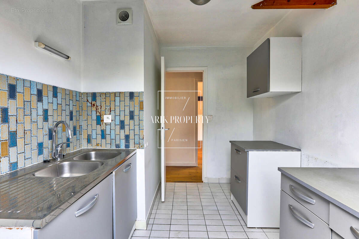 Appartement à CHARENTON-LE-PONT