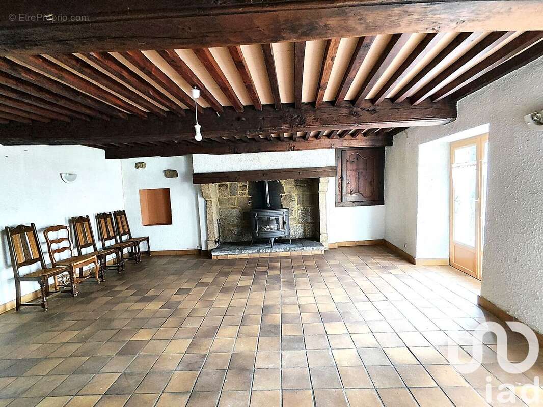 Photo 7 - Maison à CONDAT-EN-COMBRAILLE