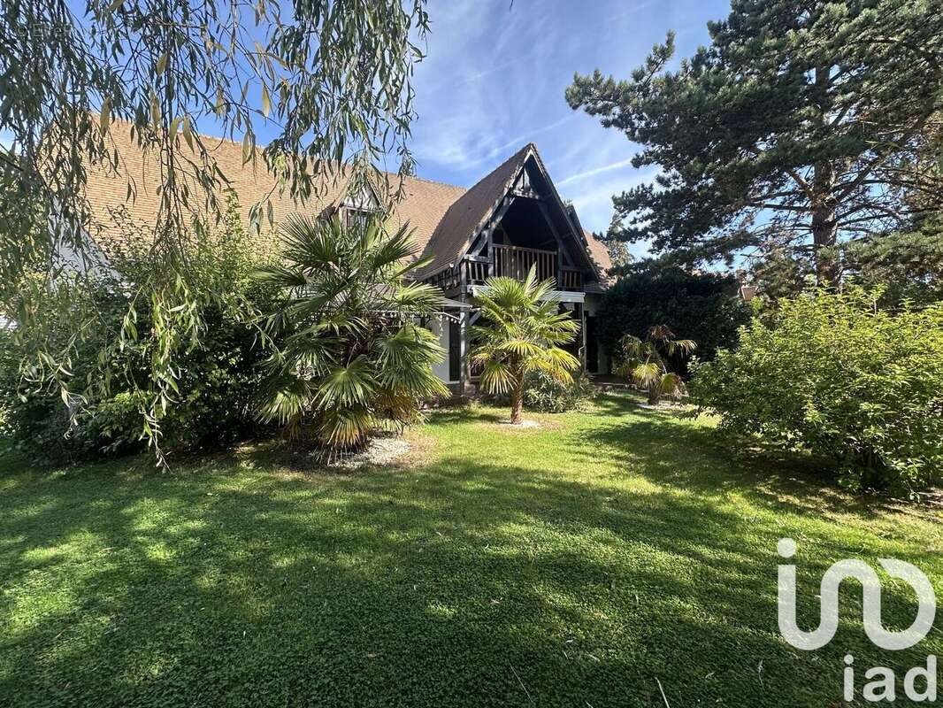 Photo 2 - Maison à LE MESNIL-ESNARD