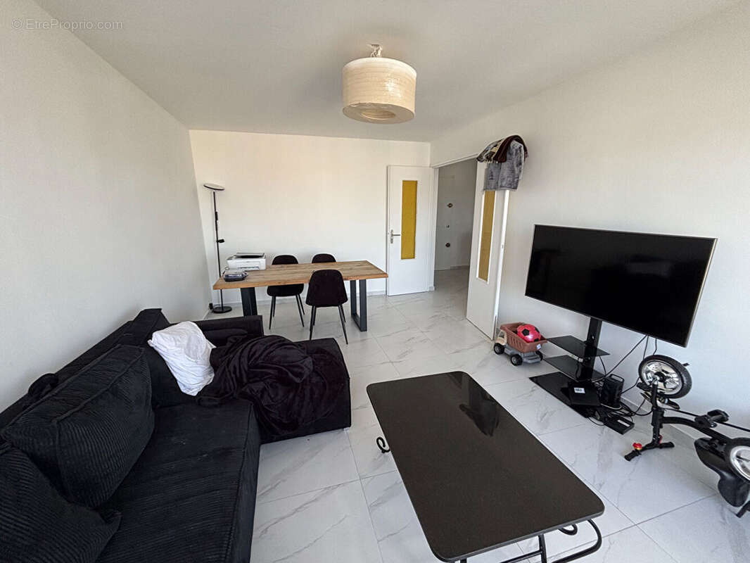 Appartement à BRON