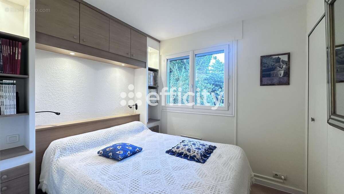 Appartement à VILLENEUVE-LES-AVIGNON