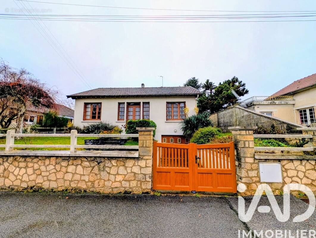 Photo 1 - Maison à EZANVILLE