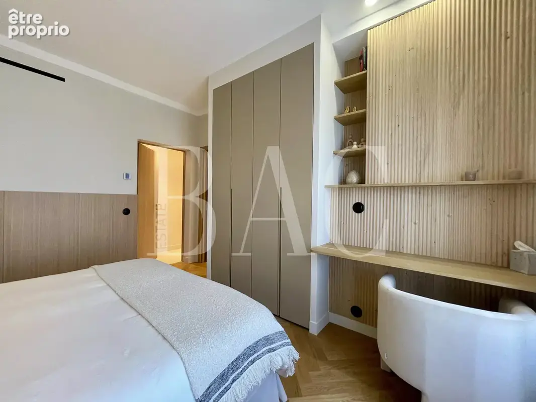 Cannes, appartement sur la Croisette, vue mer et port - photo 24