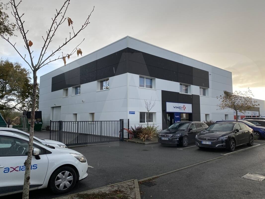 Autre à CRACH