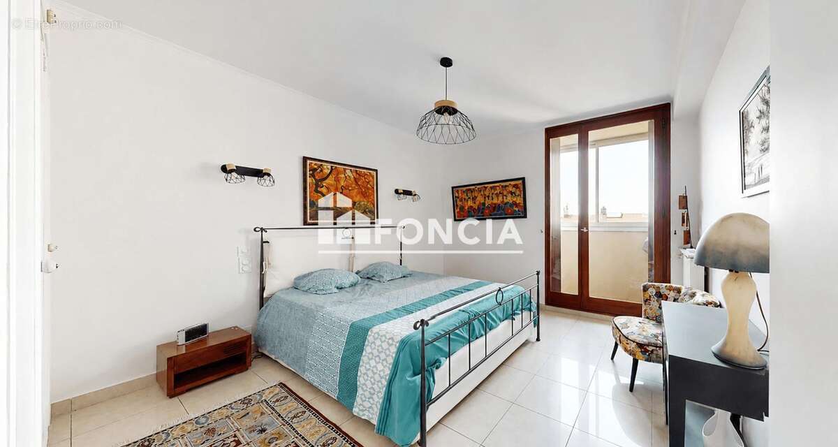 Exclusivite place catalogne t5 + cave + parking - photo 7