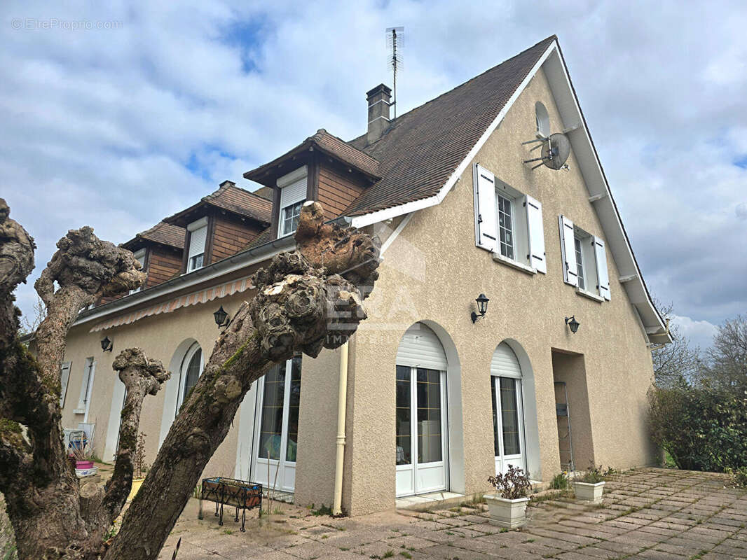 Maison à MONTPON-MENESTEROL