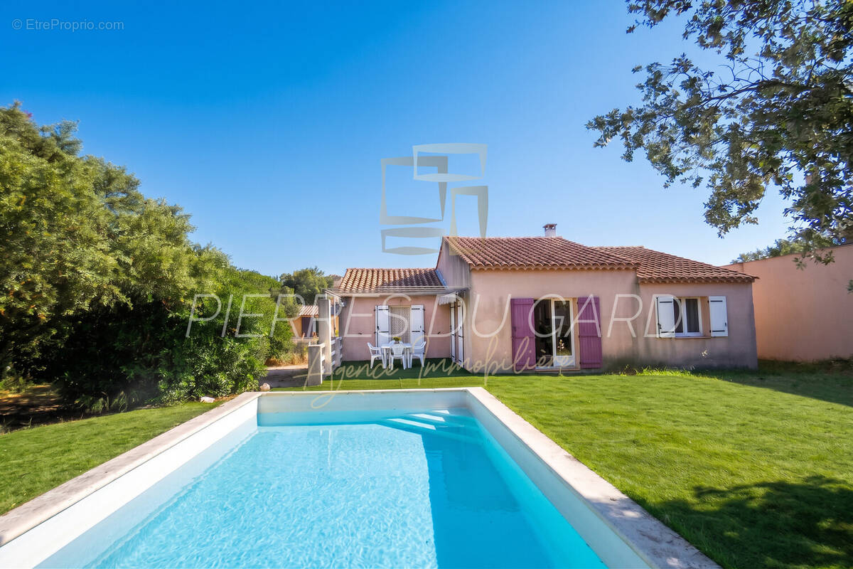 Maison à VERS-PONT-DU-GARD
