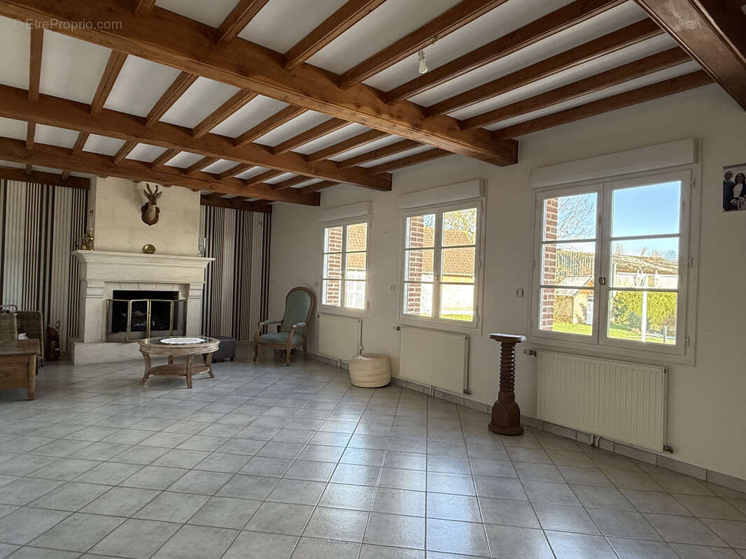 Maison à POIX-DE-PICARDIE
