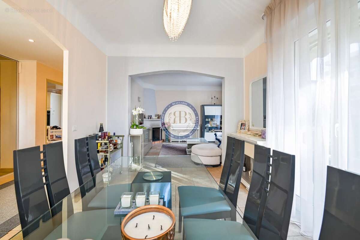 Maison à CANNES