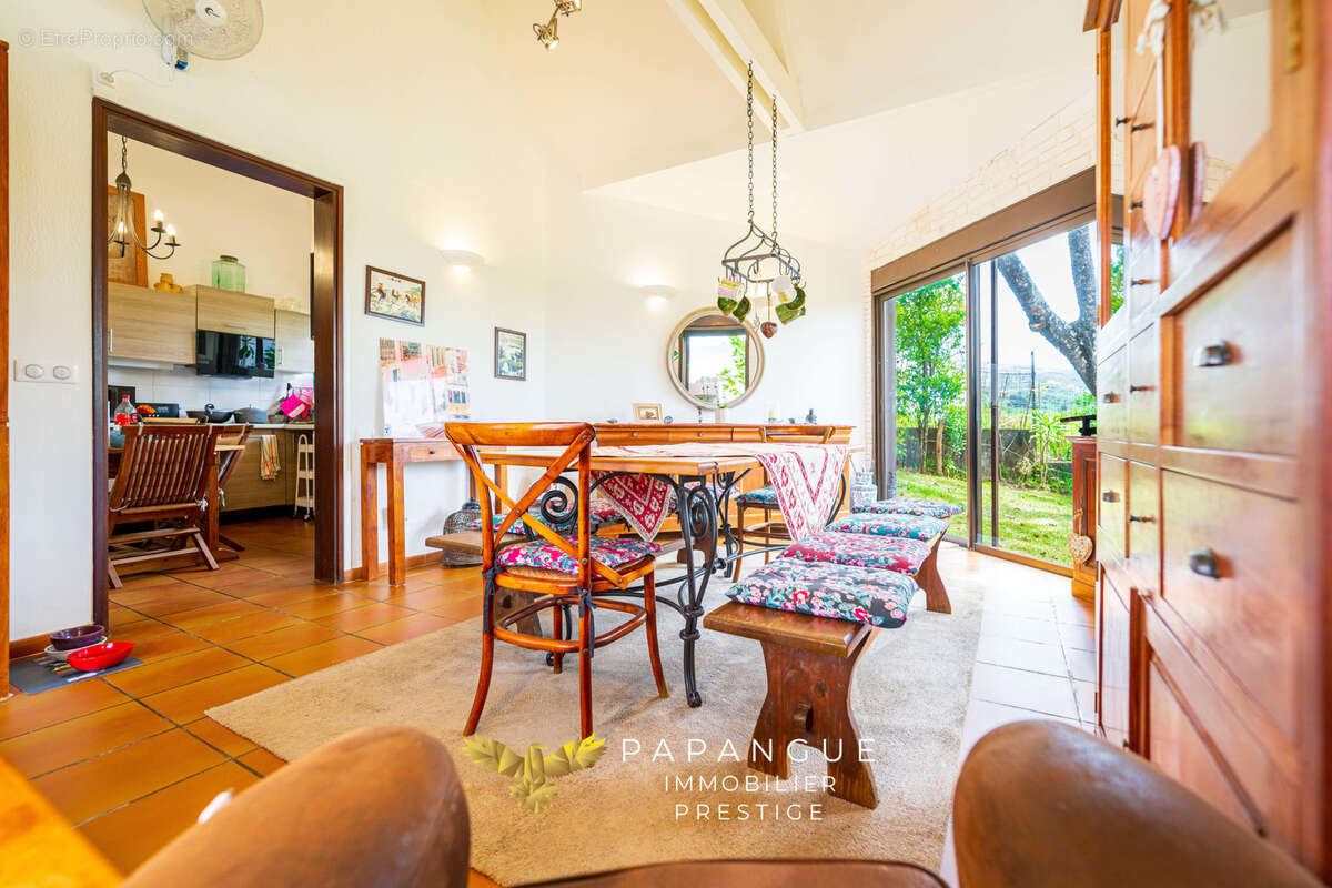 Maison à PETITE-ILE