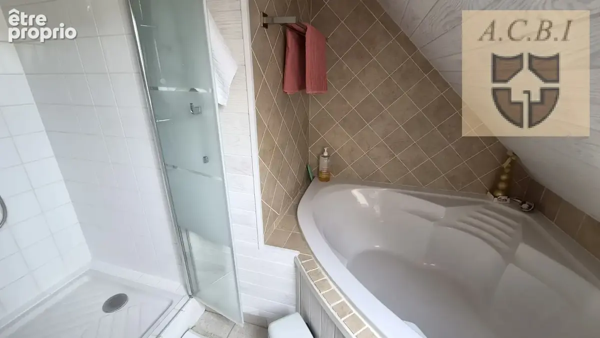 Maison familiale avec vie de plain-pied   secteur recherché vendome - photo 13