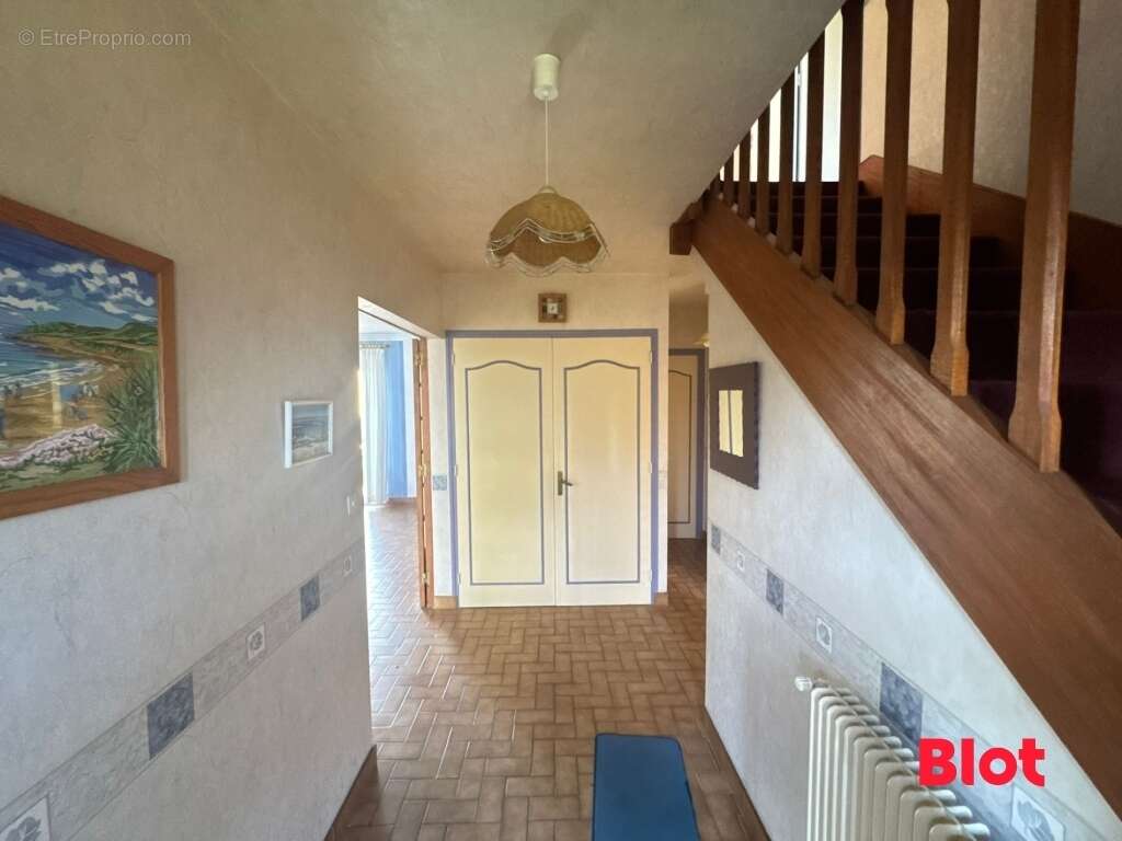 Maison à VERN-SUR-SEICHE