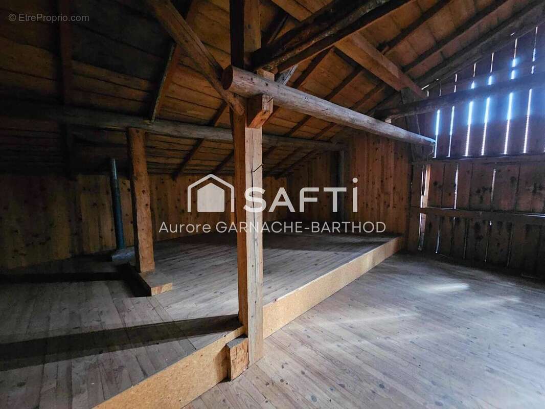 Photo 9 - Maison à LES COMBES