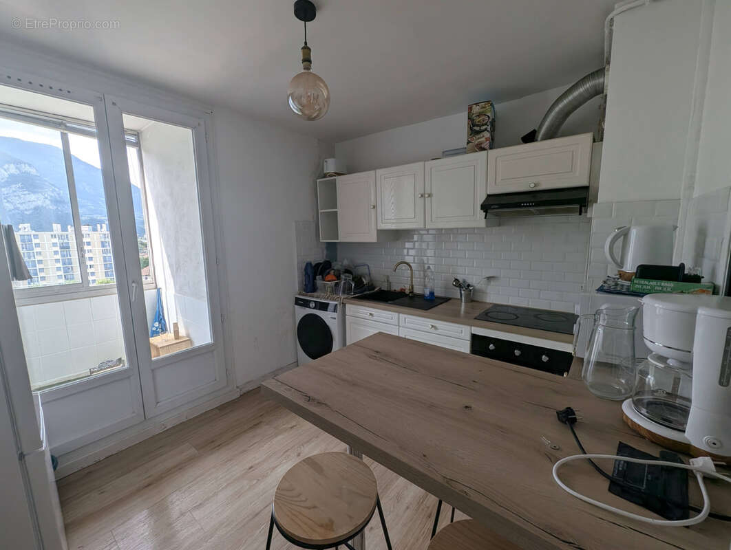Appartement à FONTAINE