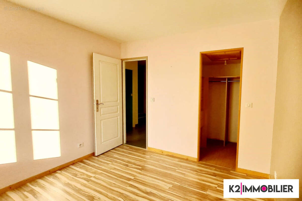 Appartement à MONTBOUCHER-SUR-JABRON