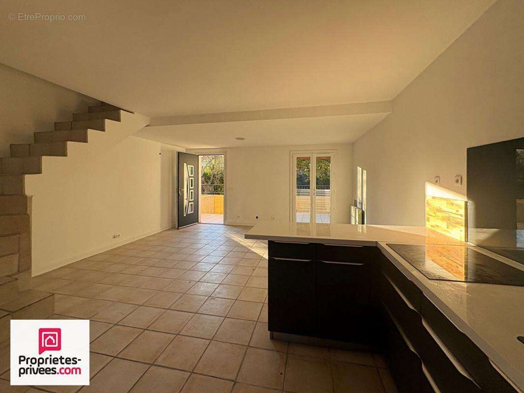 Maison à SAINT-MAXIMIN-LA-SAINTE-BAUME