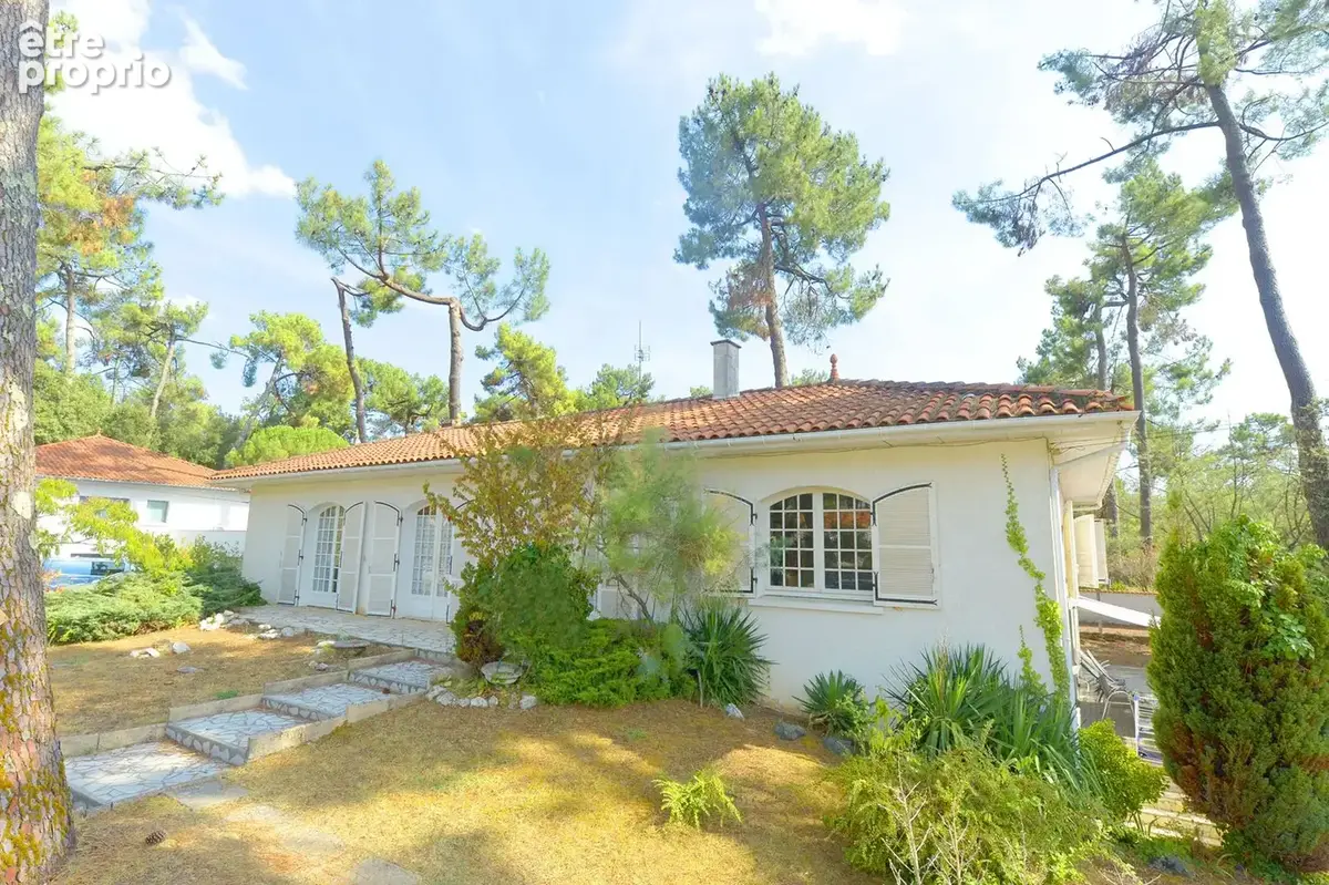 Maison 185 m² à Saint-Georges-De-Didonne  - photo 2