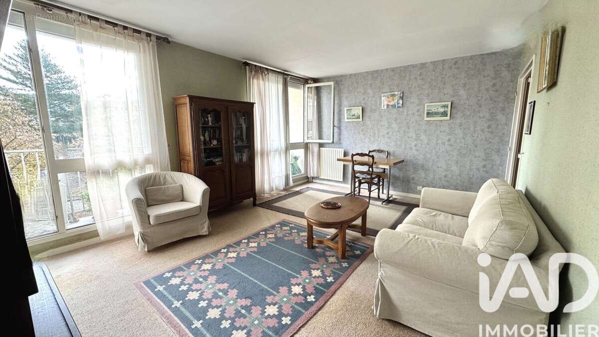 Photo 2 - Appartement à MONTIGNY-LE-BRETONNEUX