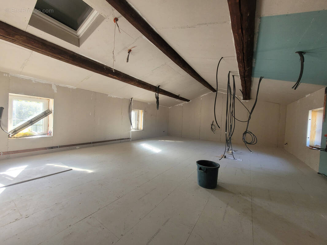 Appartement à AUBIERE