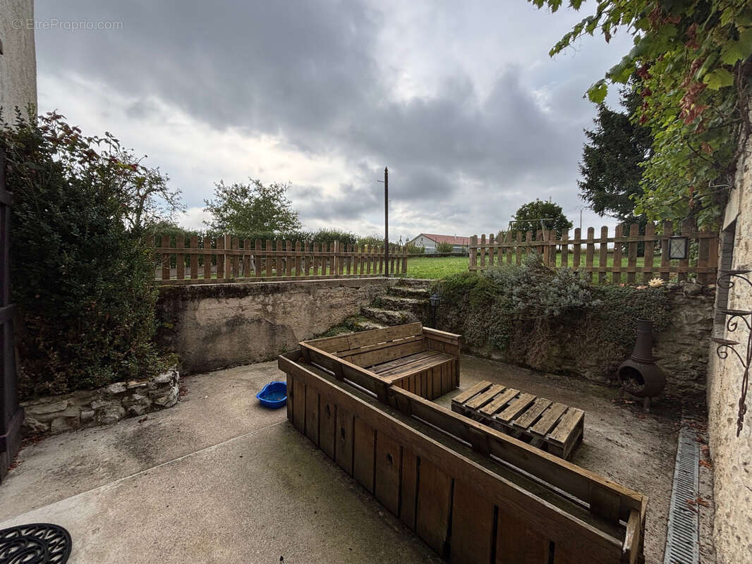 Maison à LONGCHAMPS-SUR-AIRE