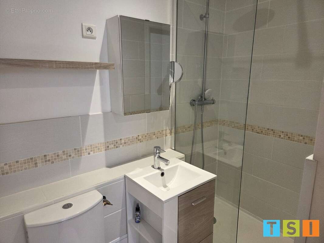 Appartement de 80 m² sur 2 étages avec 1 cour de 43 m², centre ville - photo 5