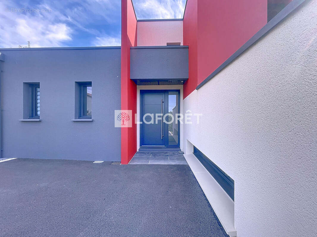 Maison à SAINT-GEORGES-DES-GROSEILLERS