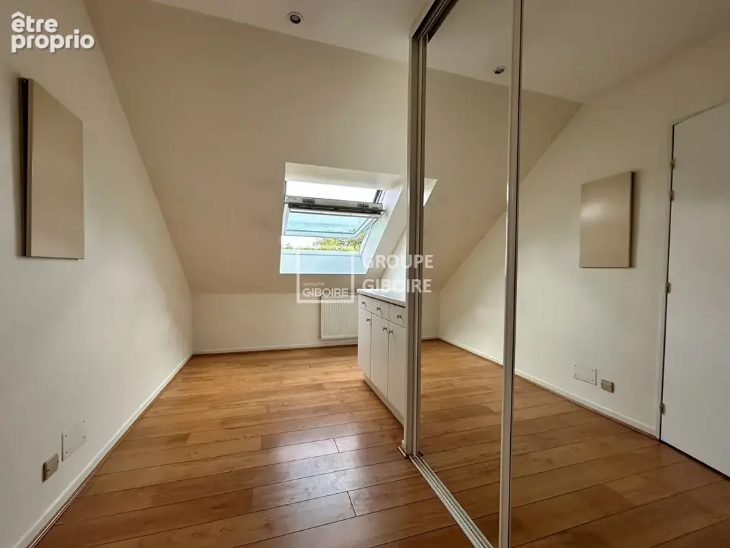 A vendre - EXLUSIVITE GIBOIRE - Appartement Type 4 à Rennes de 83m² au sol avec balcon et stationnements - photo 7