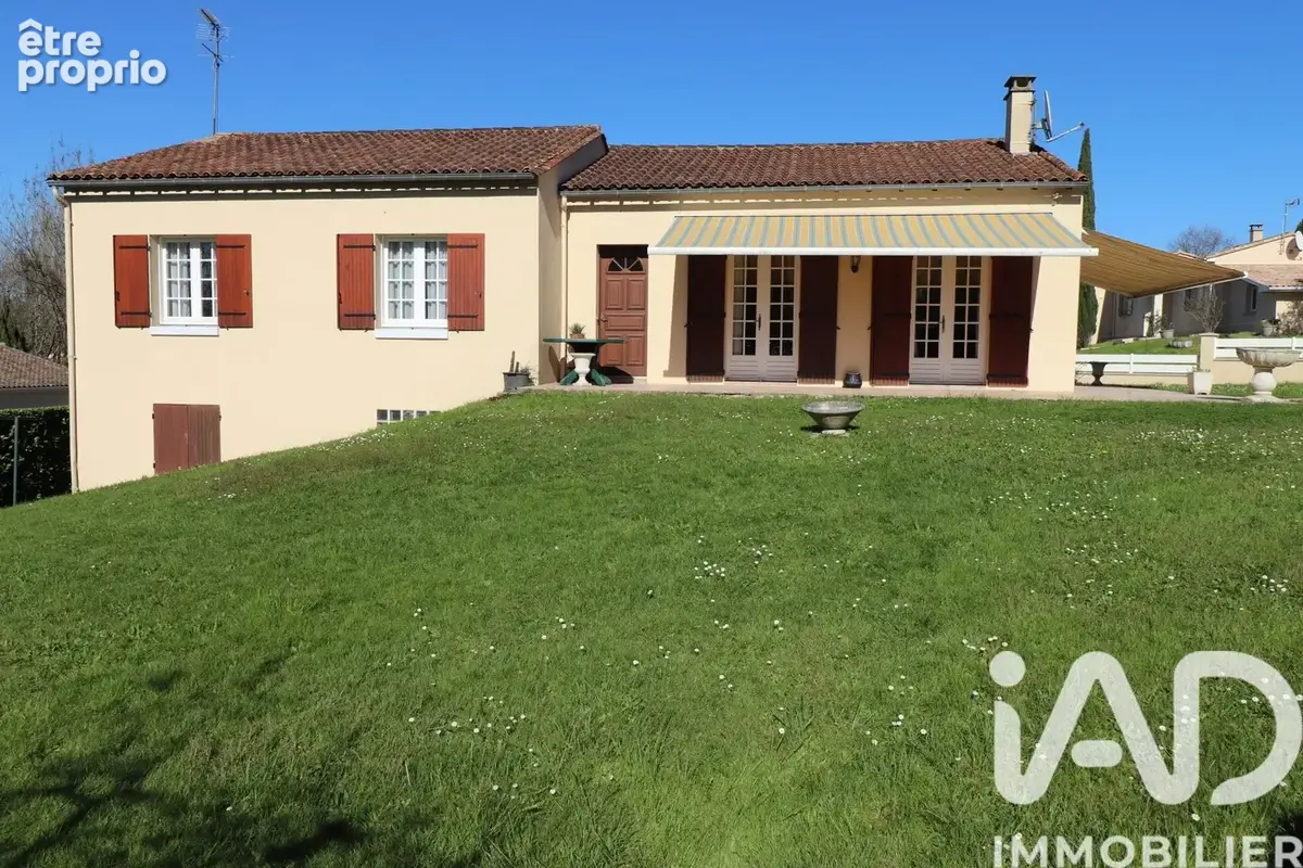 Photo 1 - Maison à MONTGUYON