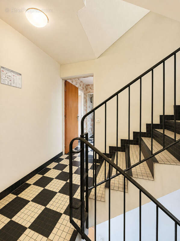 79 m² - 79 020  - Plus de 38 000  de travaux de copropriété déjà financés ! - photo 10