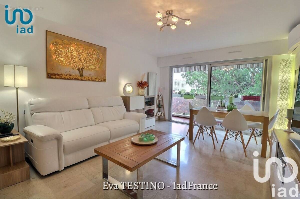 Photo 1 - Appartement à MARSEILLE-9E