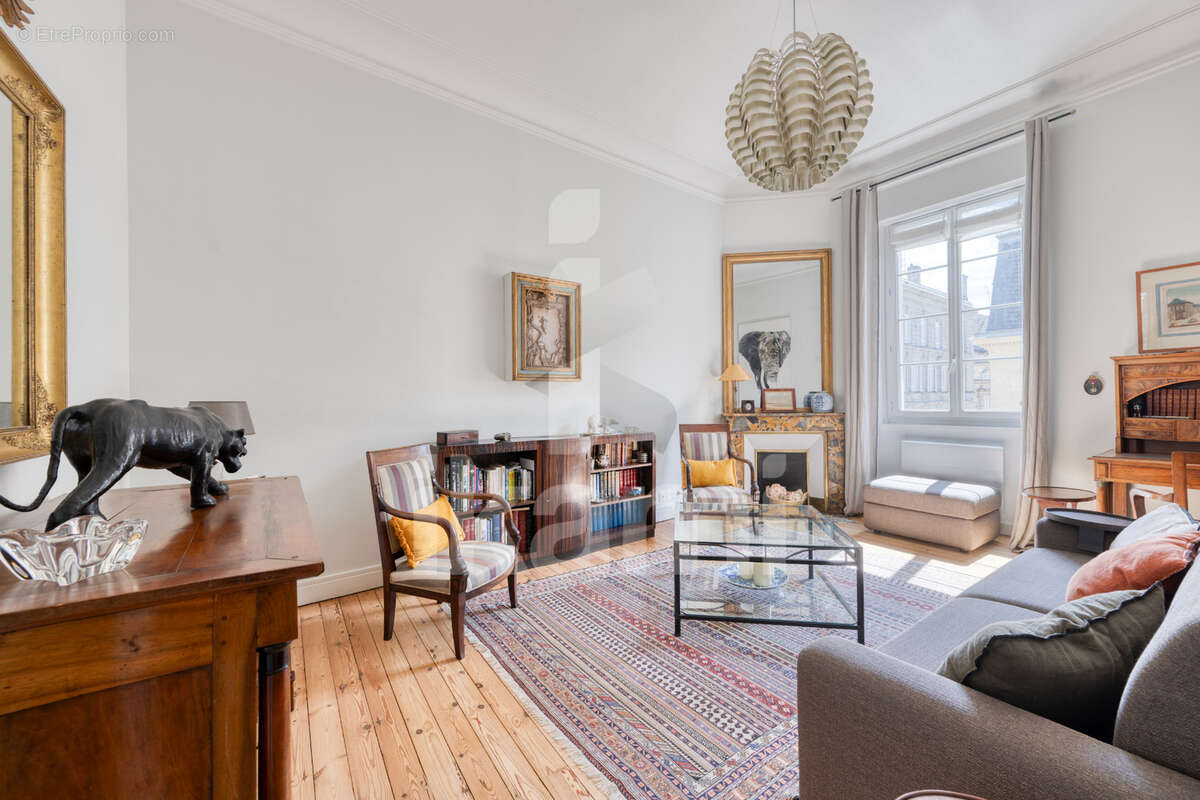 Appartement à BORDEAUX