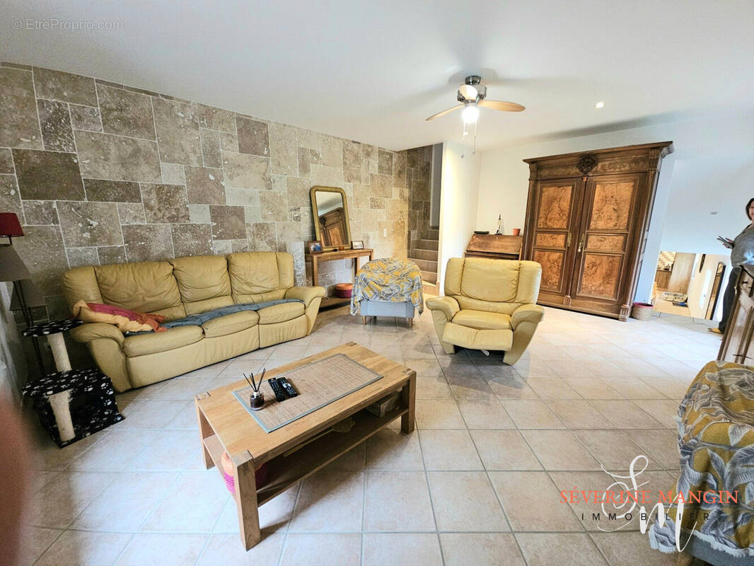 Maison à LA BAUME-D'HOSTUN