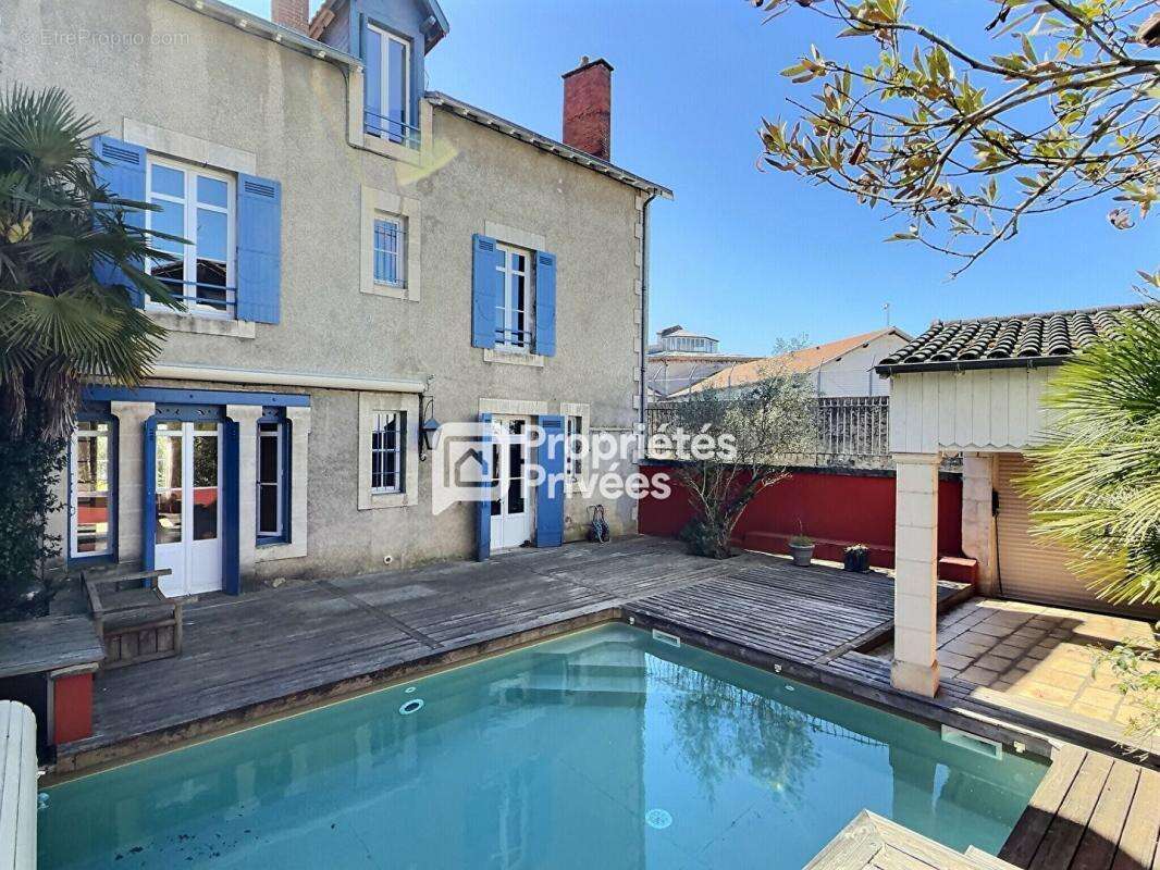 Maison à PERIGUEUX