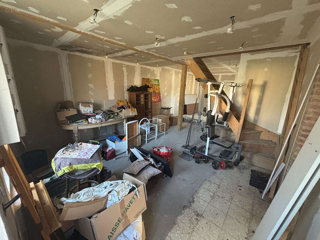 Maison à SAINS-RICHAUMONT