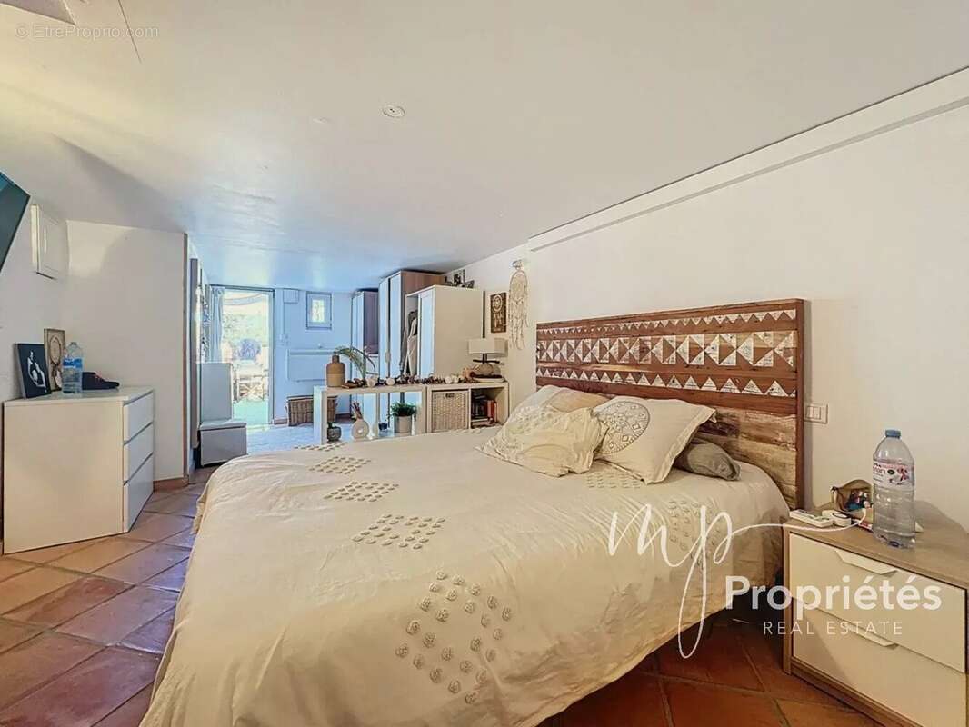 Appartement à COGOLIN