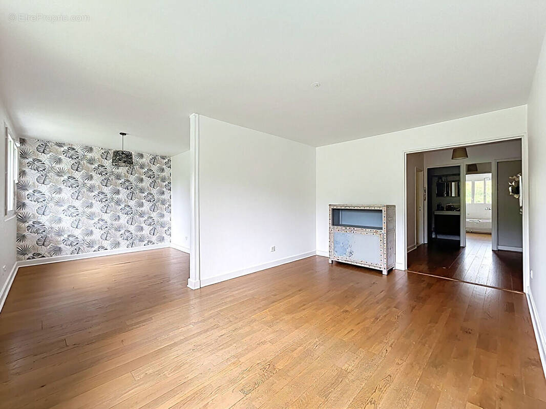 Appartement à SAINT-MICHEL-SUR-ORGE