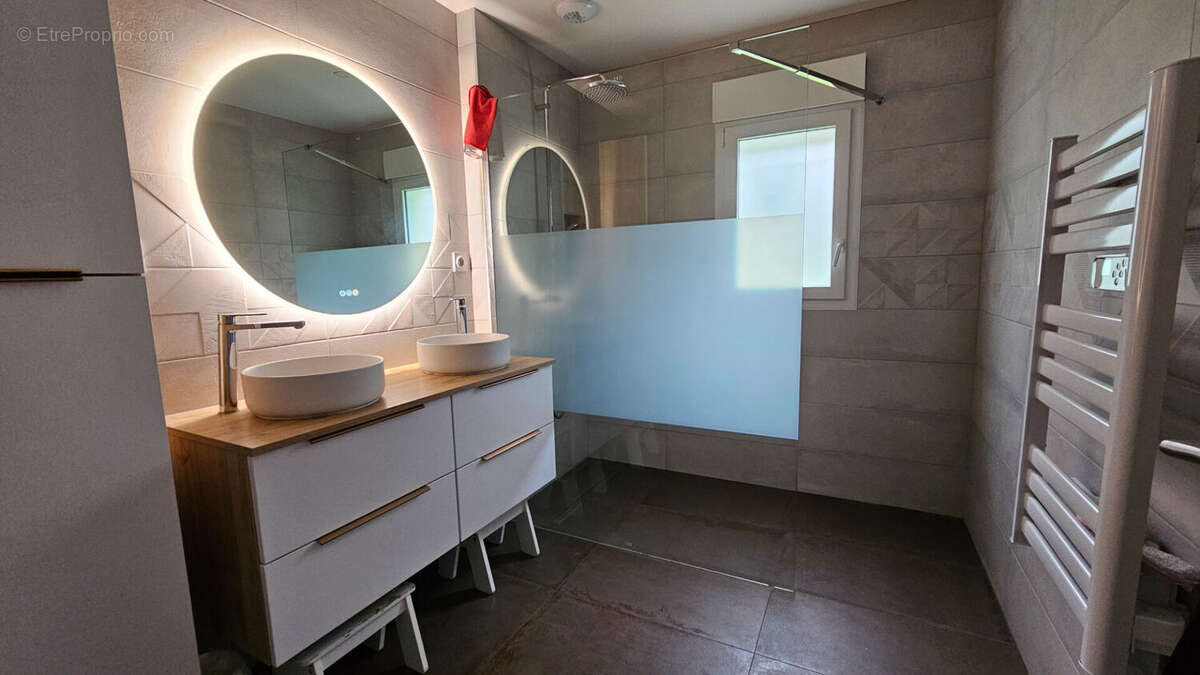 Maison à LES SORINIERES