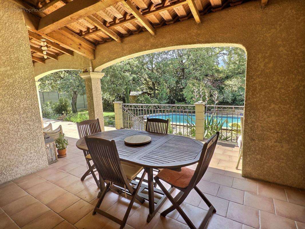 Maison à NANS-LES-PINS