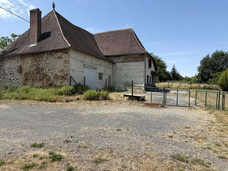 Mi-chemin Brive et Limoges, 5 mn accès autoroute A20 - photo 26