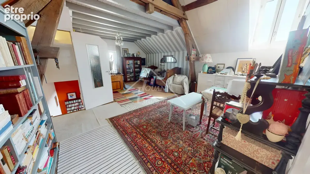 Maison avec un studio indépendant - photo 12