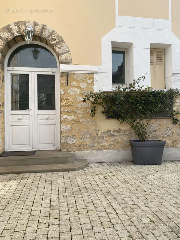 Nouvelle exclusivité centre ville etampes maison de caractere  240 m2 5chambres - photo 5