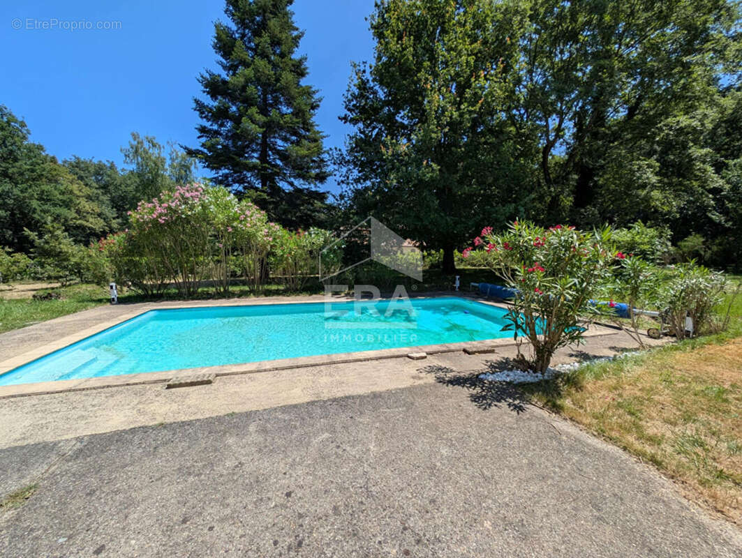 Maison à MONTPON-MENESTEROL