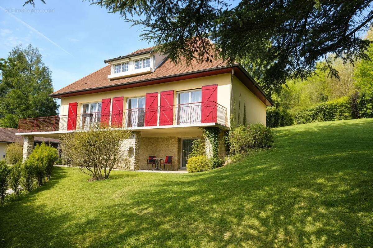 Maison à RADEPONT
