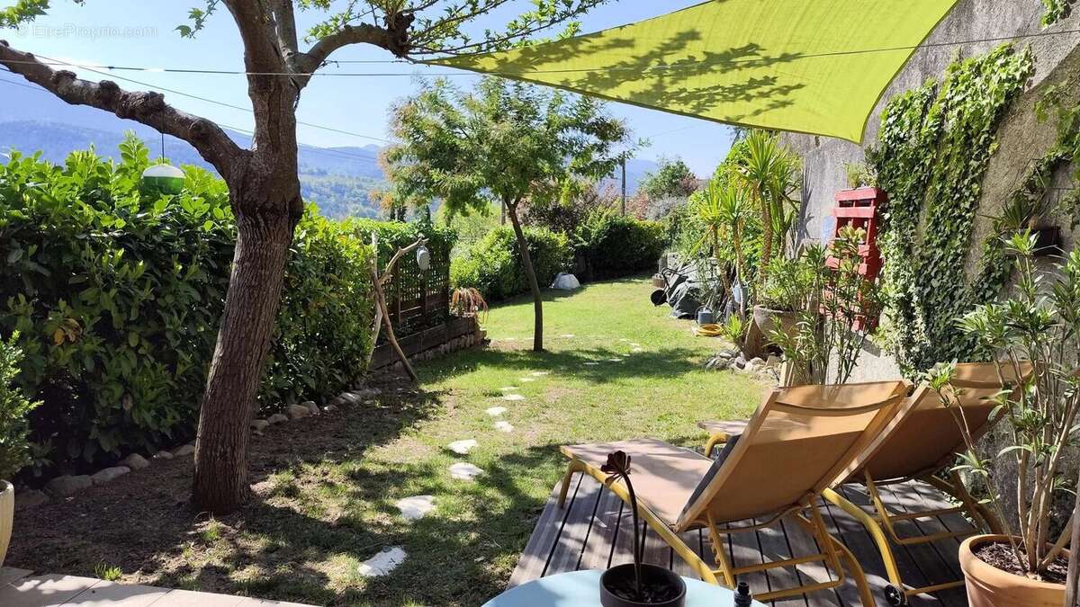 Maison à MEZEL
