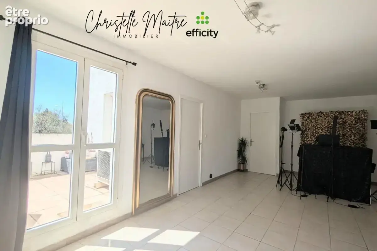 Local commercial - photo 5