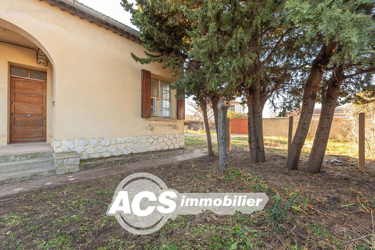 Maison à CHATEAUNEUF-LES-MARTIGUES