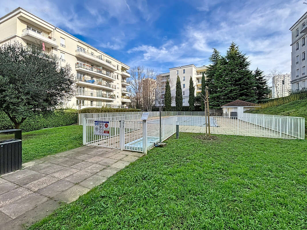 Appartement à TASSIN-LA-DEMI-LUNE